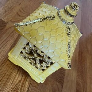 Ceramic candle padoga 7”x7”x10” never used